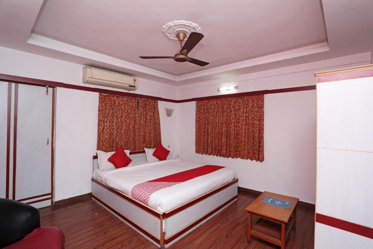 Oyo 26143 Hotel Abedin Kolkata Exterior photo